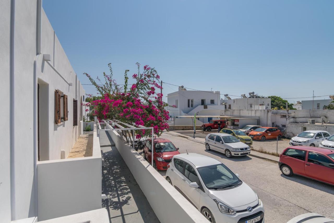 Granny's Yard Homestay Adamantas (Milos)
